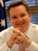 minister_chrisbowen.jpg